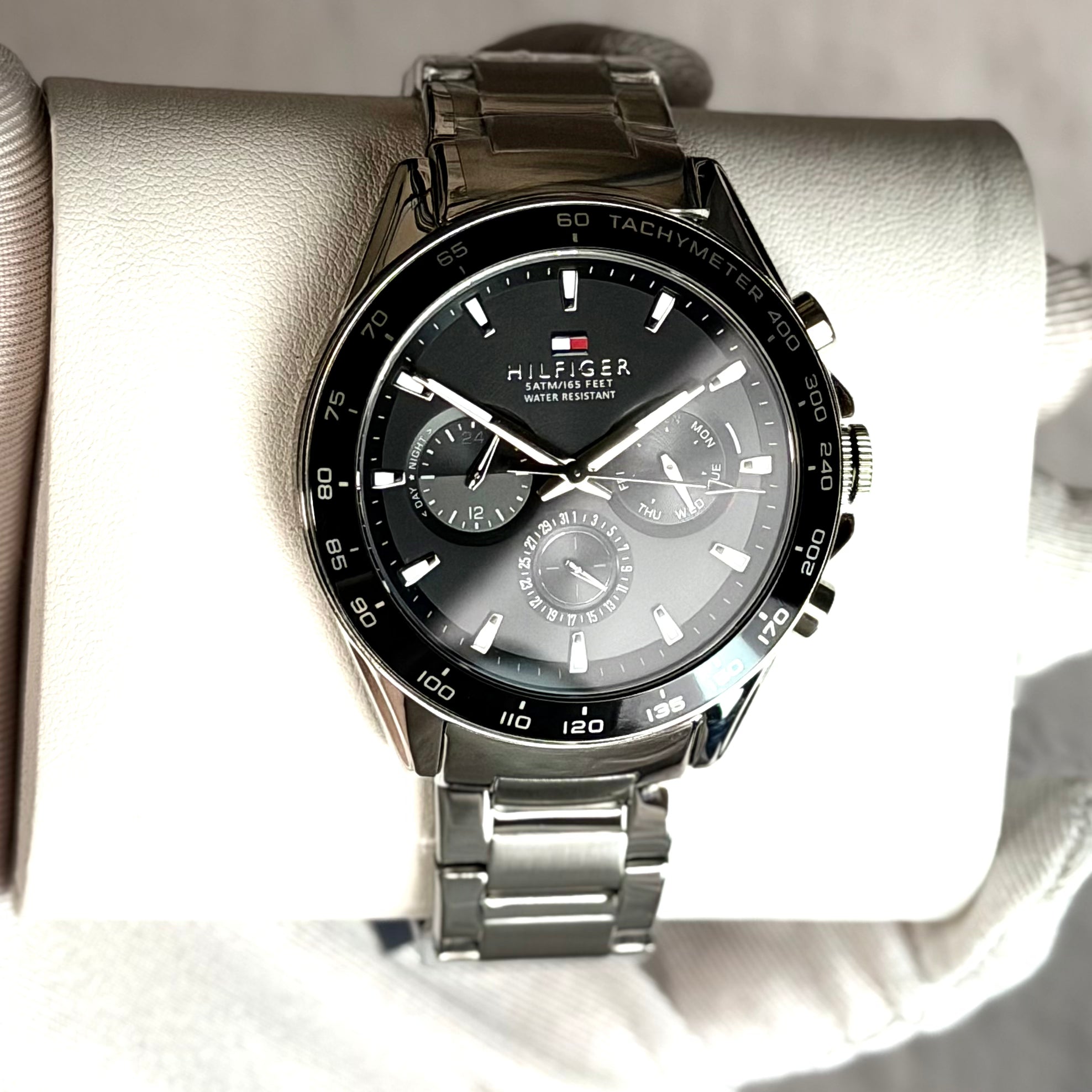 TOOMY HILFIGER