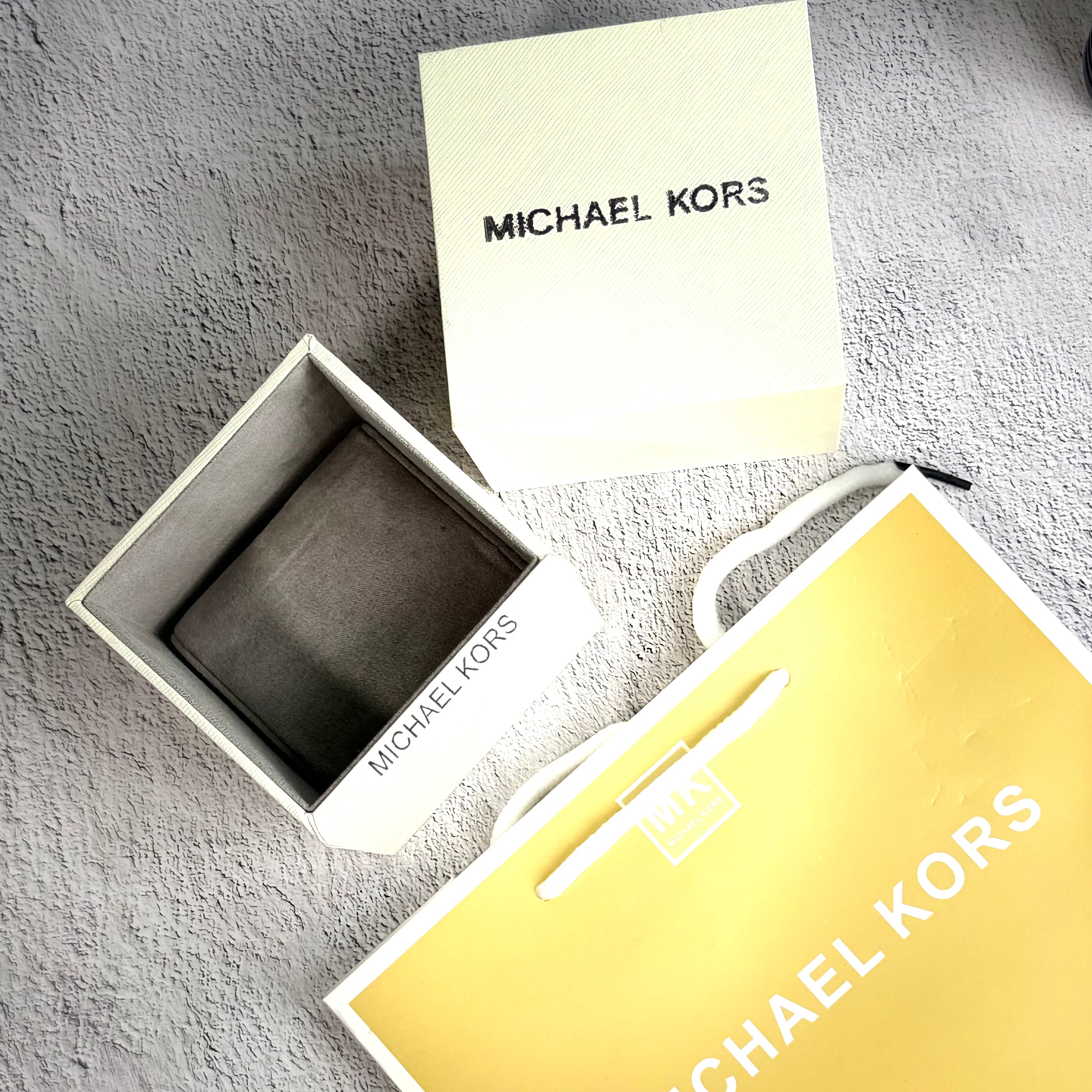 MICHAEL KORS