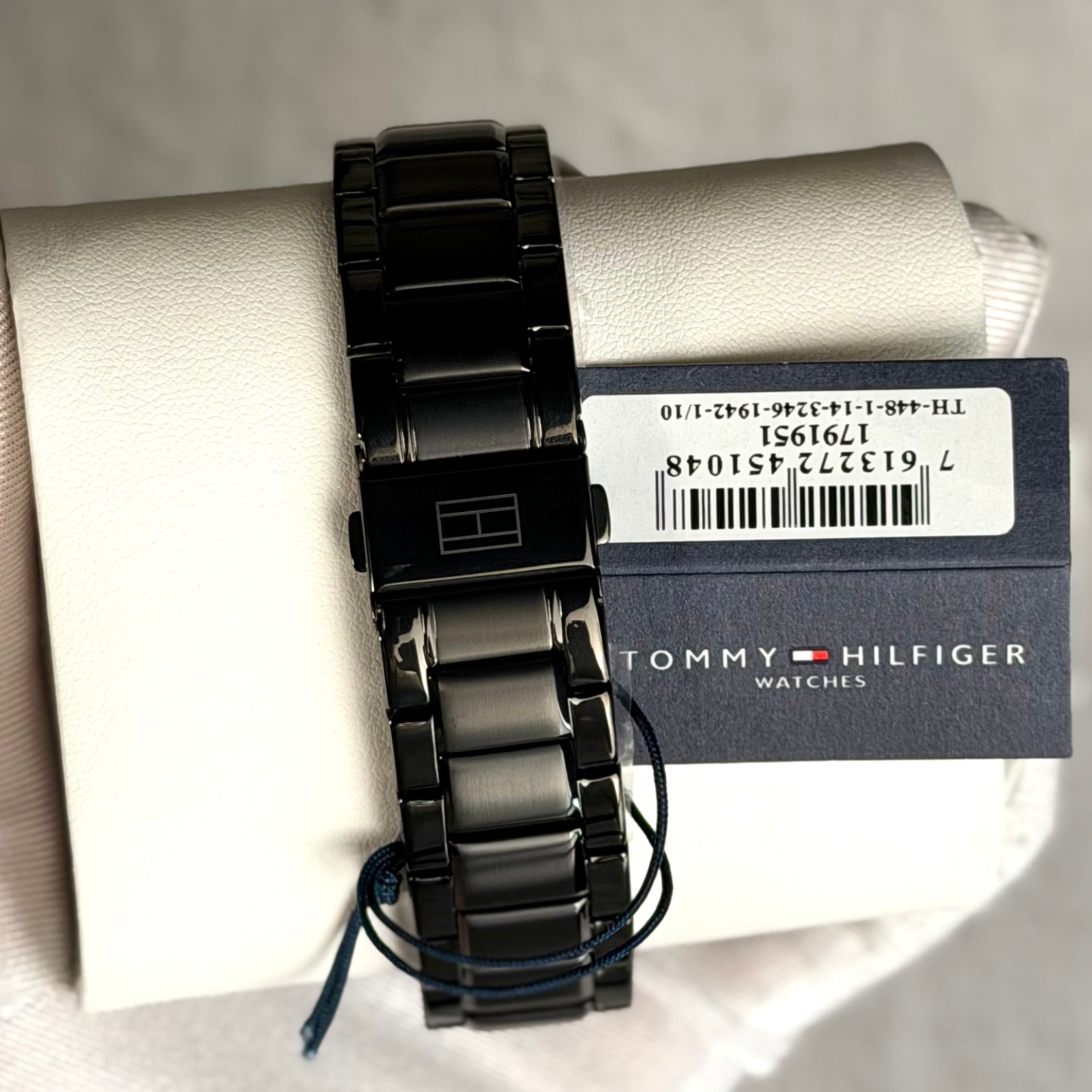 TOOMY HILFIGER
