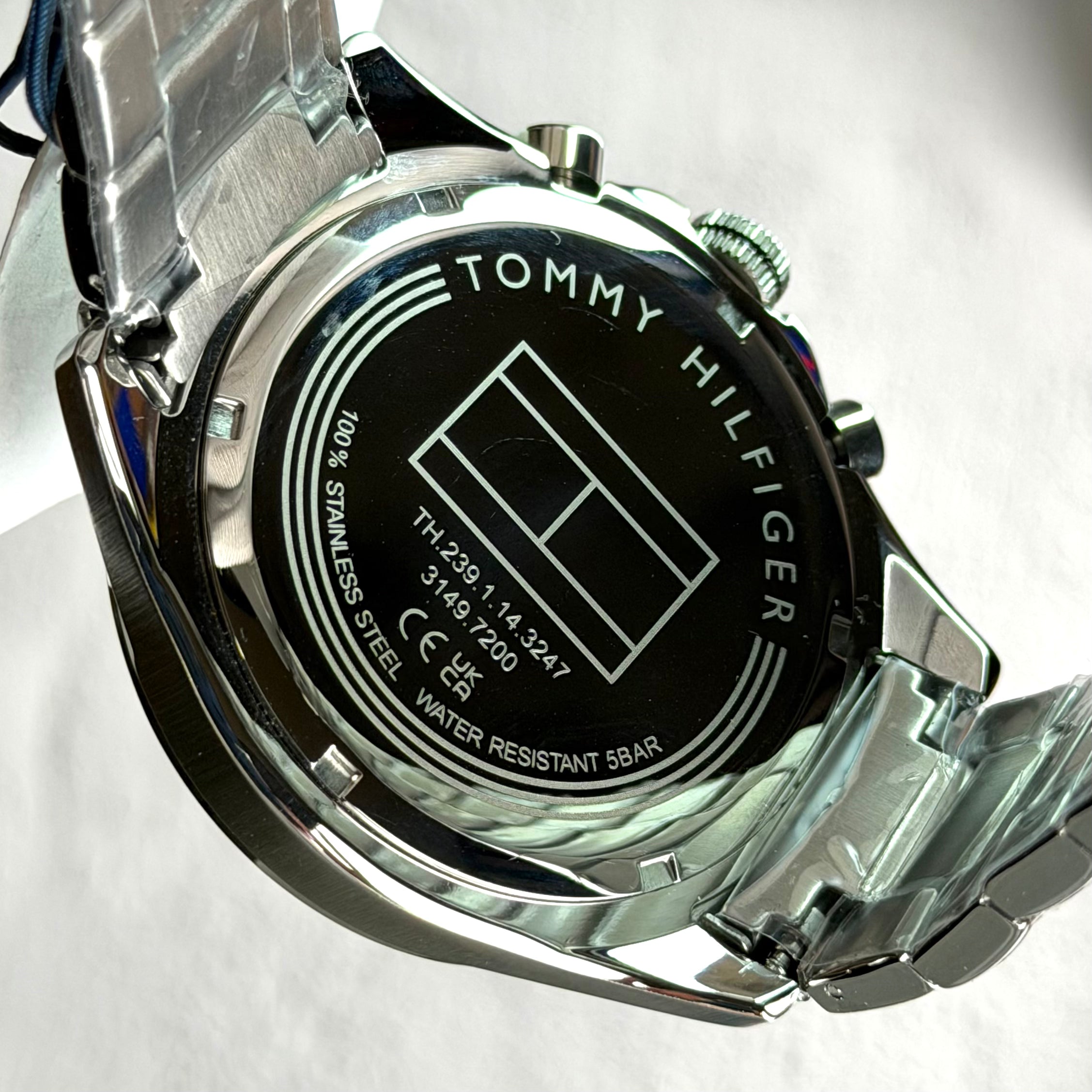 TOOMY HILFIGER